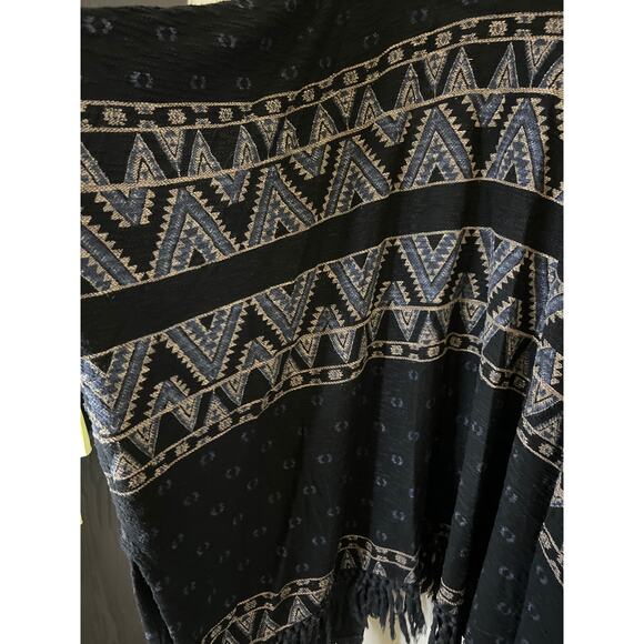 UO Urban Outfitters Ecote Bohemian Fringe Long Shawl Poncho Sweater - Picture 13 of 15